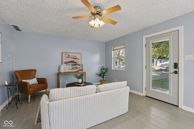 321 Gimber Court, Indianapolis, IN 46225