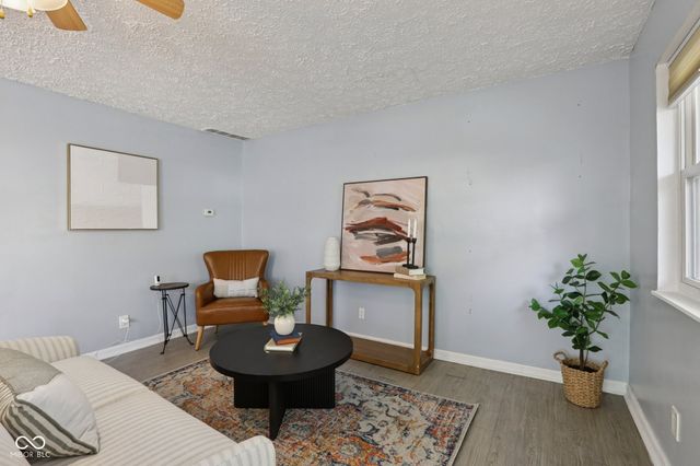 321 Gimber Court, Indianapolis, IN 46225