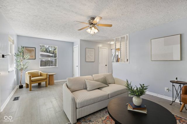 321 Gimber Court, Indianapolis, IN 46225