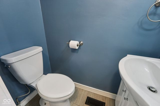 321 Gimber Court, Indianapolis, IN 46225