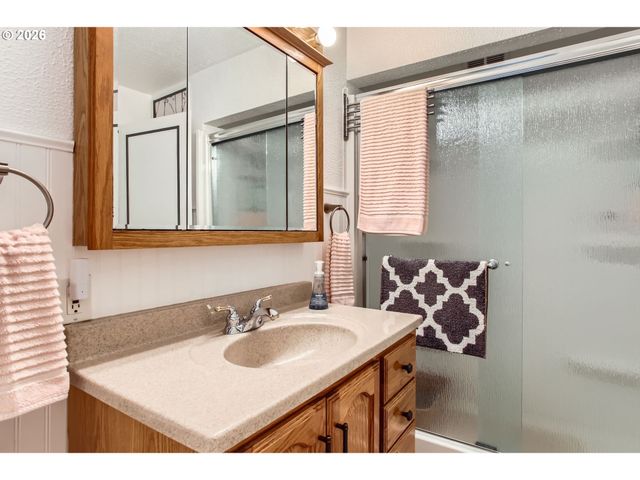 4504 Se 85TH Ave, Portland, OR 97266