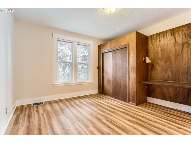 4504 Se 85TH Ave, Portland, OR 97266