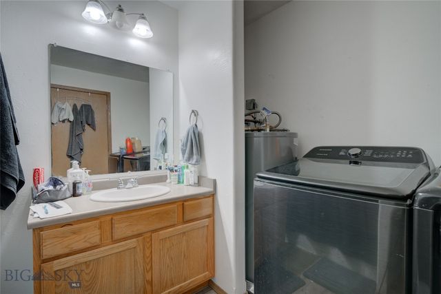 216 Show Place 216-1, Belgrade, MT 59714