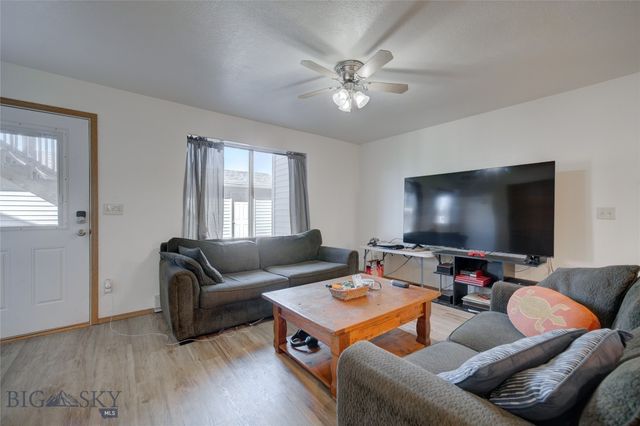 216 Show Place 216-1, Belgrade, MT 59714