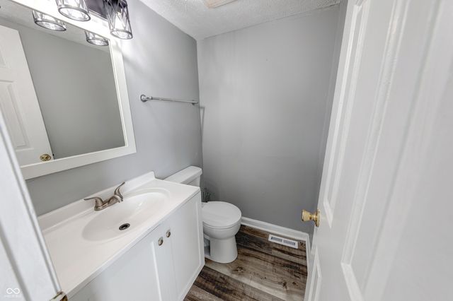 2215 N Kenwood Avenue, Indianapolis, IN 46208