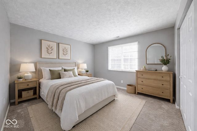 2215 N Kenwood Avenue, Indianapolis, IN 46208