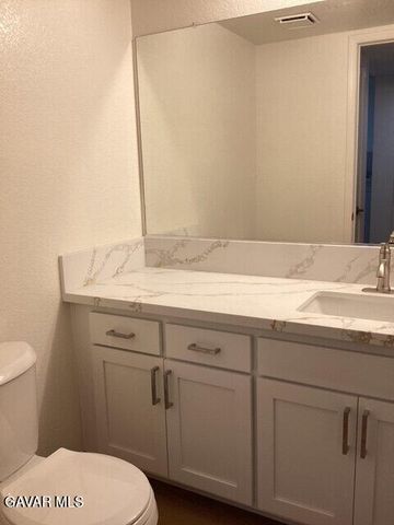 43437 W 30th Street Unit 3, Lancaster, CA 93536