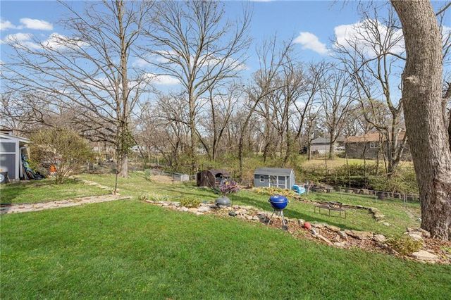 2541 Malone Drive, Kansas City, KS 66104