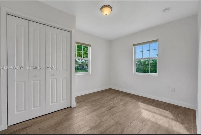 11250 SW 46th St, Miami, FL 33165