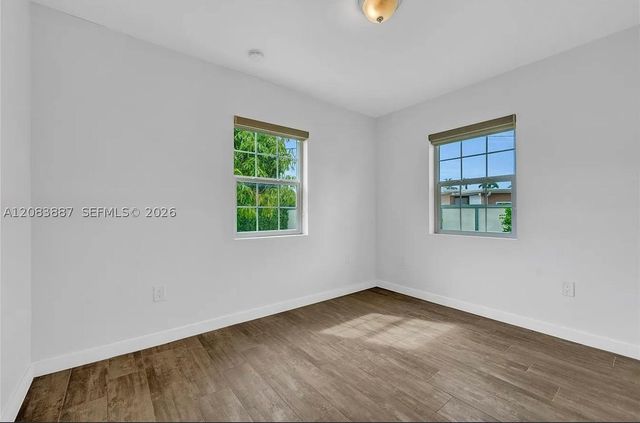 11250 SW 46th St, Miami, FL 33165