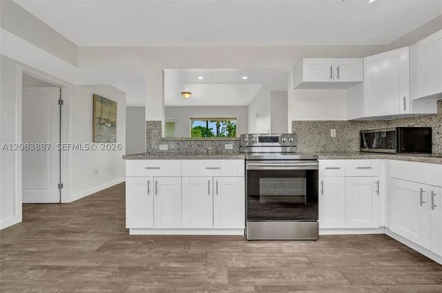 11250 SW 46th St, Miami, FL 33165