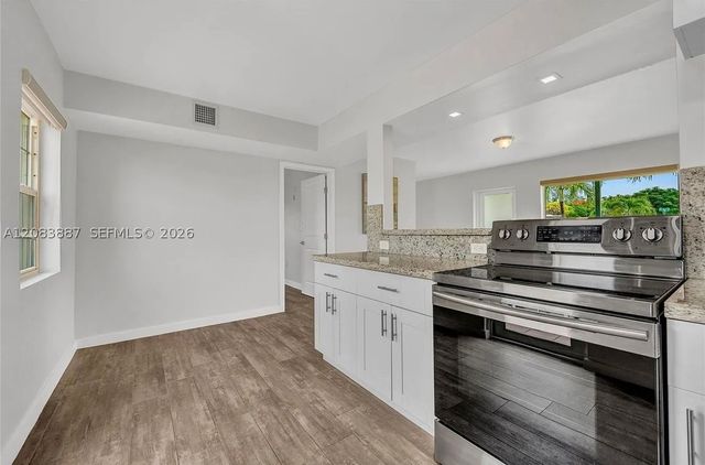 11250 SW 46th St, Miami, FL 33165