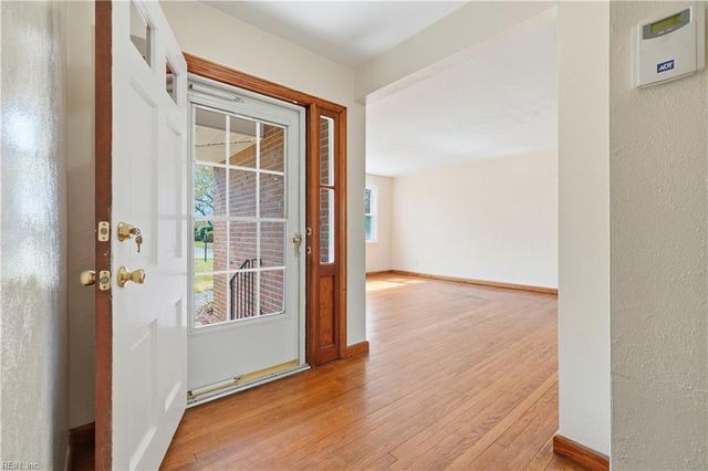 1622 Wapiti AVE, Norfolk, VA 23518