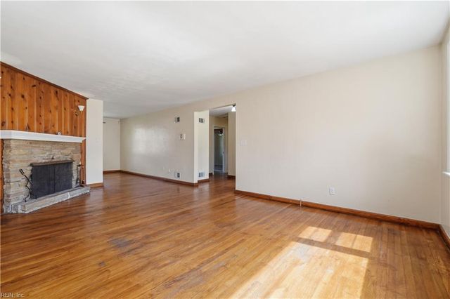 1622 Wapiti AVE, Norfolk, VA 23518