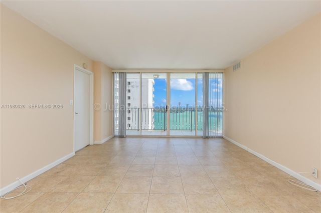 7601 E Treasure Dr 2309, North Bay Village, FL 33141