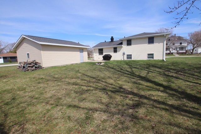 1717 Jackson STREET, New Holstein, WI 53061