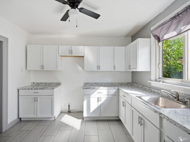 8654 Carlin Street, Detroit, MI 48228