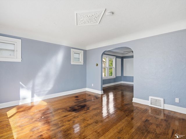 8654 Carlin Street, Detroit, MI 48228