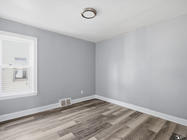 8654 Carlin Street, Detroit, MI 48228