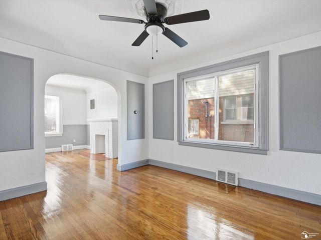 8654 Carlin Street, Detroit, MI 48228