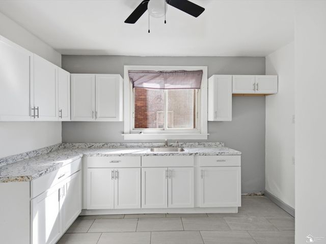 8654 Carlin Street, Detroit, MI 48228