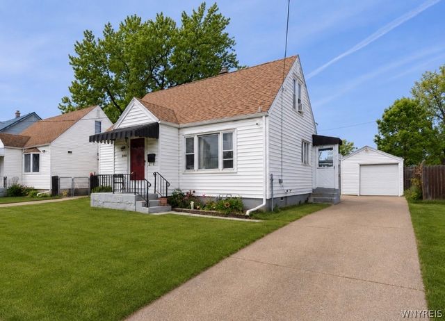 390 Roesch Avenue, Buffalo, NY 14207