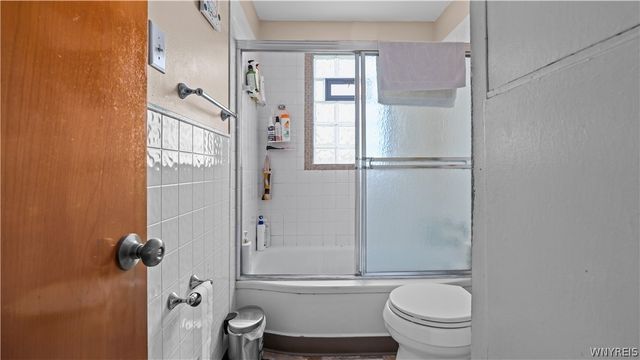390 Roesch Avenue, Buffalo, NY 14207