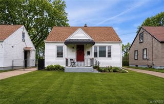 390 Roesch Avenue, Buffalo, NY 14207
