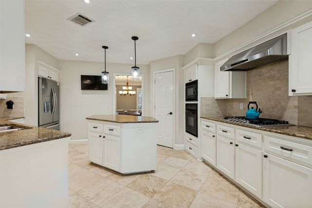 1803 Weanne Drive, Richardson, TX 75082