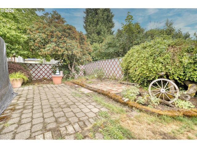 9736 N Clarendon Ave, Portland, OR 97203