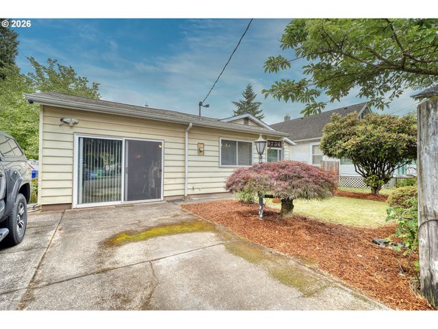 9736 N Clarendon Ave, Portland, OR 97203