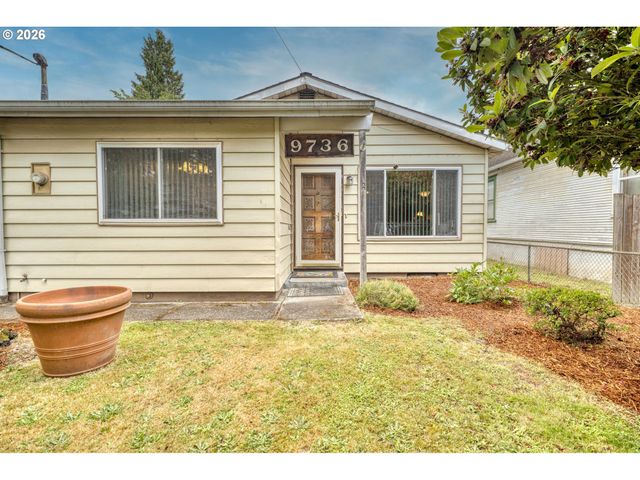 9736 N Clarendon Ave, Portland, OR 97203