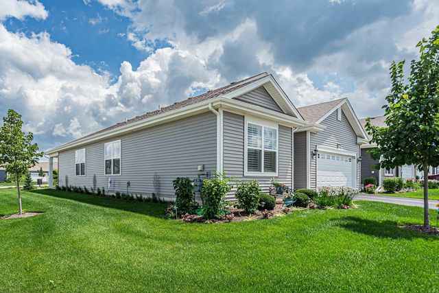 1655 Windsor Road, Pingree Grove, IL 60140