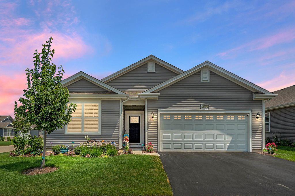 1655 Windsor Road, Pingree Grove, IL 60140