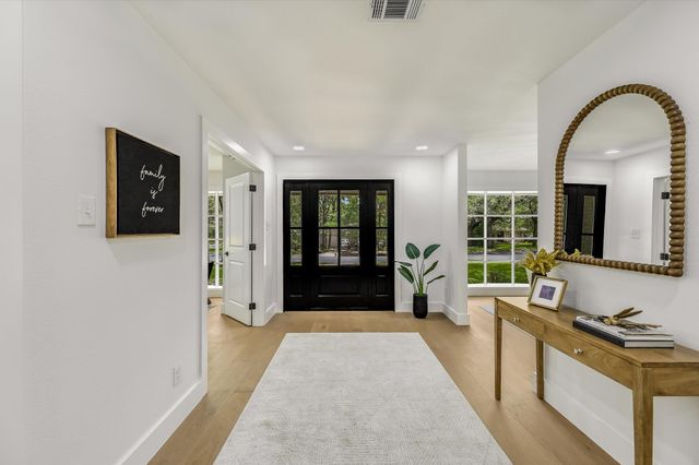 4014 Silverspring DR, Austin, TX 78759