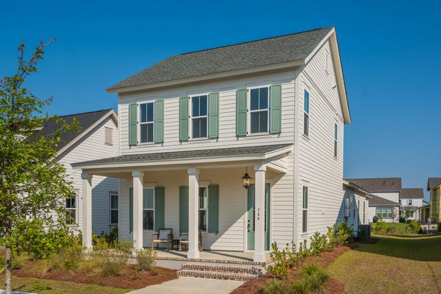 744 Blueway Avenue, Summerville, SC 29486