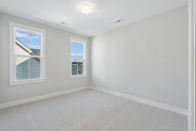744 Blueway Avenue, Summerville, SC 29486