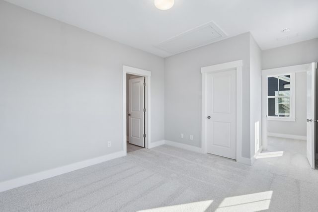 744 Blueway Avenue, Summerville, SC 29486