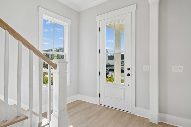 744 Blueway Avenue, Summerville, SC 29486