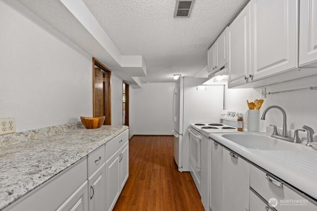 2207 N Whitman, Tacoma, WA 98406