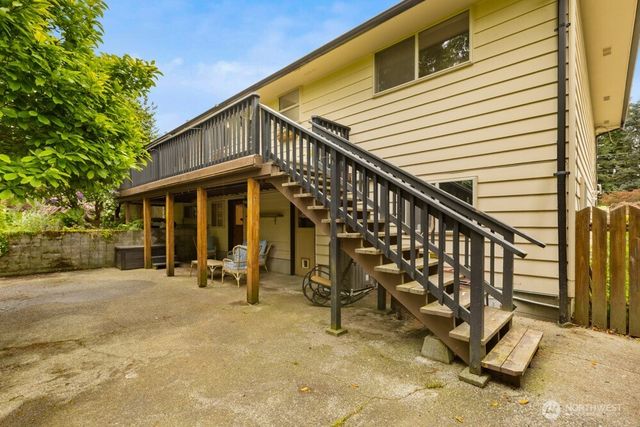 2207 N Whitman, Tacoma, WA 98406