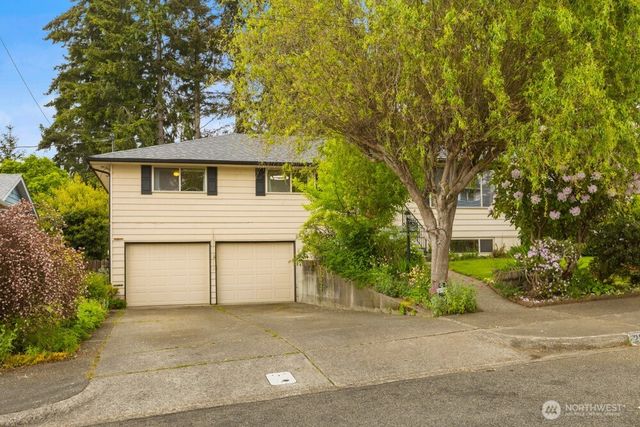 2207 N Whitman, Tacoma, WA 98406