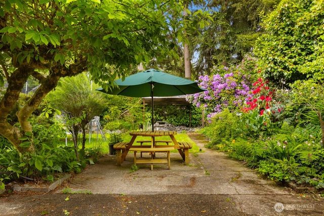 2207 N Whitman, Tacoma, WA 98406