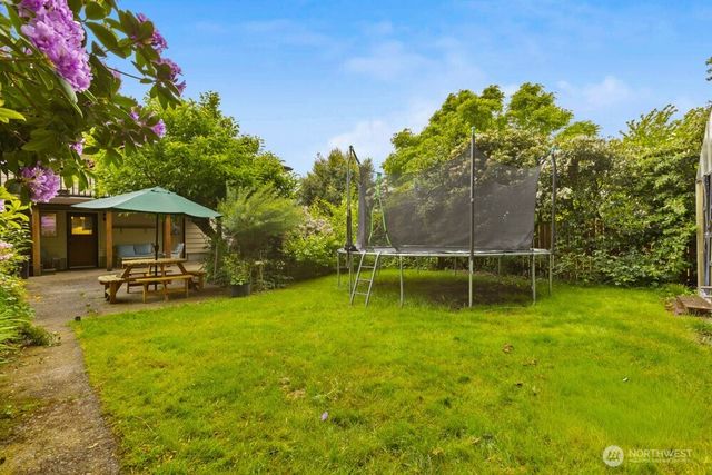 2207 N Whitman, Tacoma, WA 98406