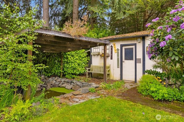 2207 N Whitman, Tacoma, WA 98406