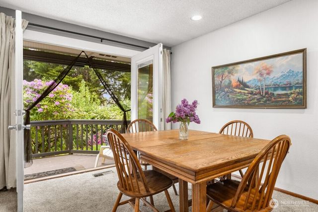 2207 N Whitman, Tacoma, WA 98406