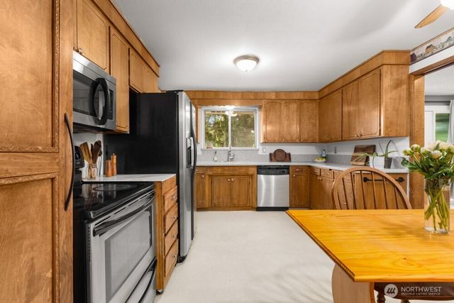 2207 N Whitman, Tacoma, WA 98406