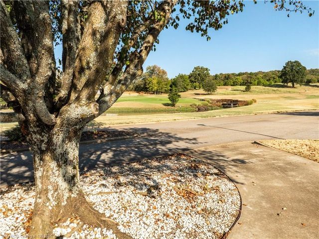 3007 Fairway Drive, Alma, AR 72921
