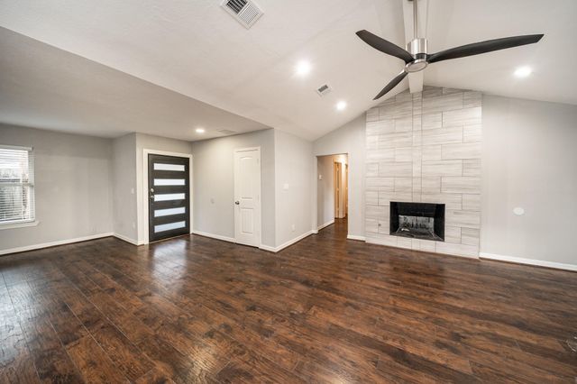 1907 Ashford Hollow Lane, Houston, TX 77077