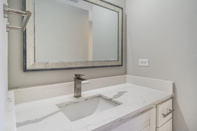 1907 Ashford Hollow Lane, Houston, TX 77077